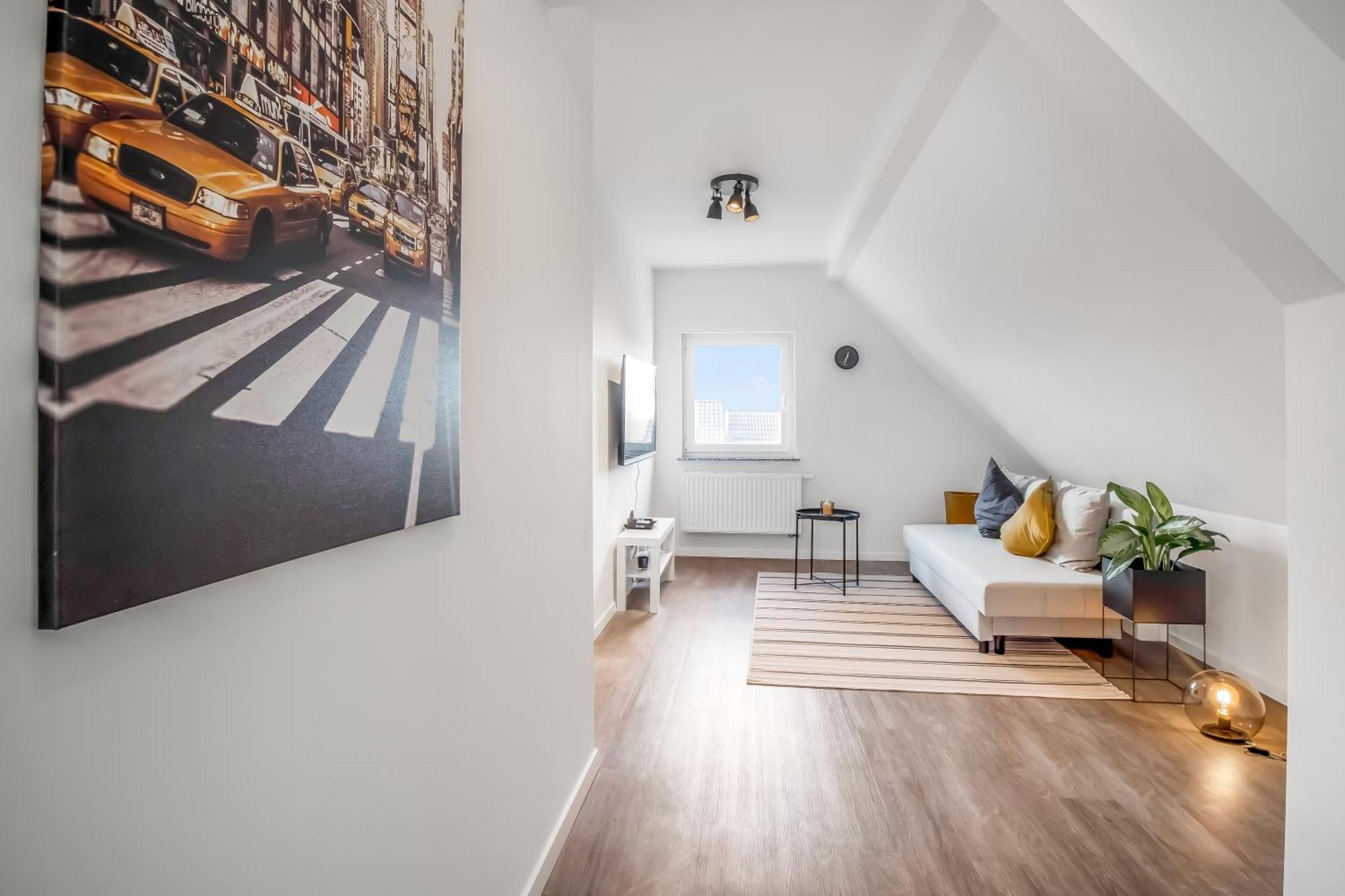 Moderne Wohnung - Naehe Messe / Flughafen Ломар Екстериор снимка