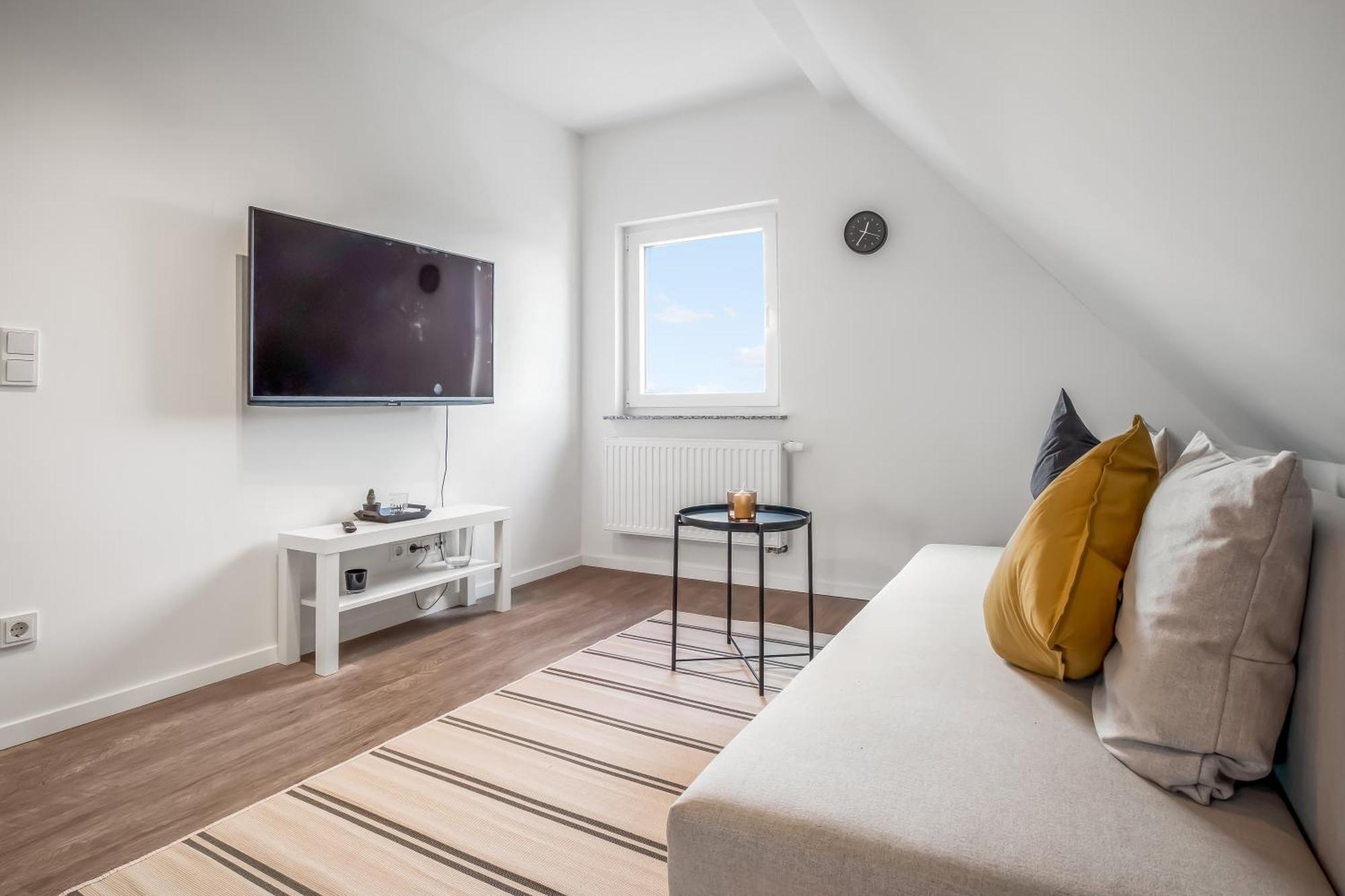 Moderne Wohnung - Naehe Messe / Flughafen Ломар Екстериор снимка